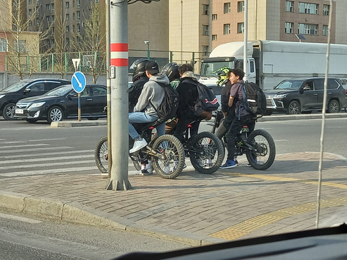Улсын дугаар, гэрчилгээтэй суррон, мопедыг хөдөлгөөнд оролцуулна